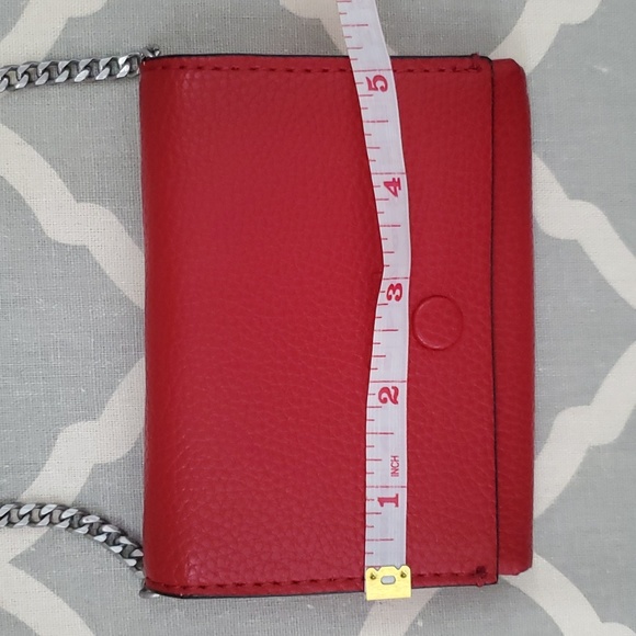 Calvin Klein Mini Wallet - Picture 5 of 10